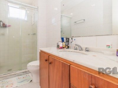 Apartamento à venda com 75m², 3 quartos, 1 suíte, 1 vaga no bairro Santana em Porto Alegre - Foto 17