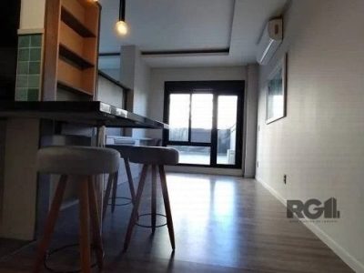 Apartamento à venda com 42m², 1 quarto, 1 vaga no bairro Independência em Porto Alegre - Foto 2