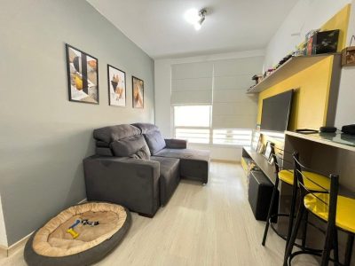 Apartamento à venda com 53m², 2 quartos, 1 suíte, 1 vaga no bairro Santo Antônio em Porto Alegre - Foto 2