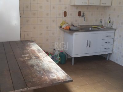 Casa à venda com 108m², 4 quartos, 1 vaga no bairro Santa Tereza em Porto Alegre - Foto 18