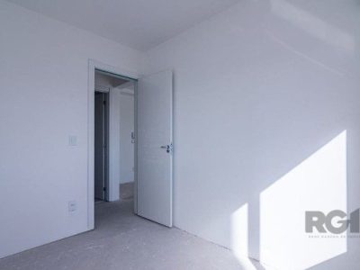 Apartamento à venda com 68m², 2 quartos, 1 suíte, 1 vaga no bairro Passo d'Areia em Porto Alegre - Foto 14