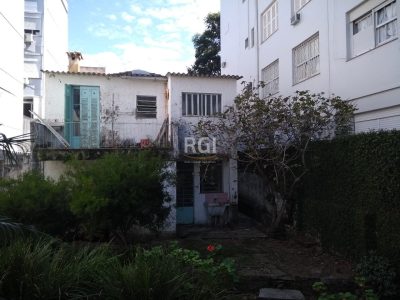 Casa à venda com 792m², 3 quartos, 1 vaga no bairro Rio Branco em Porto Alegre - Foto 10