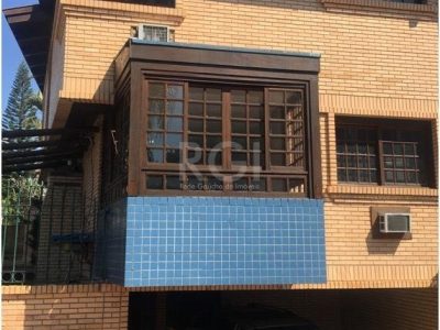 Casa Condominio à venda com 255m², 3 quartos, 1 suíte, 2 vagas no bairro Boa Vista em Porto Alegre - Foto 2