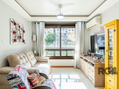 Apartamento à venda com 73m², 2 quartos, 1 suíte, 1 vaga no bairro Petrópolis em Porto Alegre - Foto 6