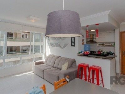 Apartamento à venda com 62m², 2 quartos, 1 suíte, 1 vaga no bairro Santana em Porto Alegre - Foto 3