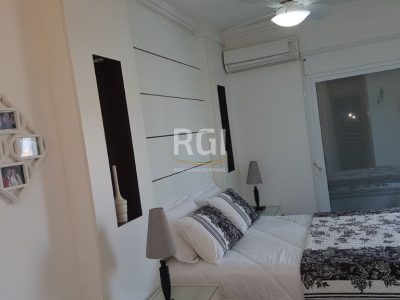 Casa à venda com 354m², 6 quartos, 5 suítes no bairro Centro em Capão da Canoa - Foto 61