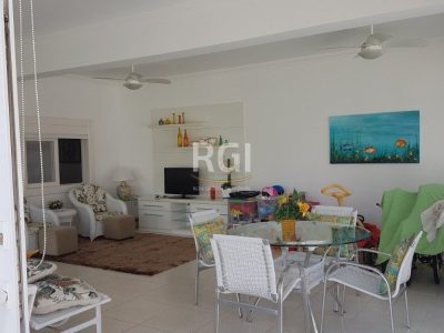 Casa à venda com 354m², 6 quartos, 5 suítes no bairro Centro em Capão da Canoa - Foto 89