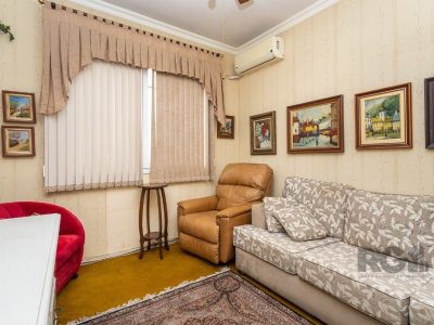 Apartamento à venda com 120m², 3 quartos, 1 vaga no bairro Santa Cecília em Porto Alegre - Foto 10