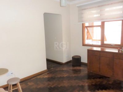 Apartamento à venda com 93m², 3 quartos no bairro Menino Deus em Porto Alegre - Foto 2