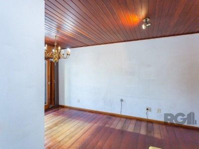 Apartamento à venda com 67m², 2 quartos, 1 vaga no bairro Rio Branco em Porto Alegre - Foto 2