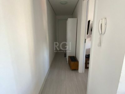 Apartamento à venda com 55m², 2 quartos, 1 vaga no bairro Santa Cecília em Porto Alegre - Foto 5