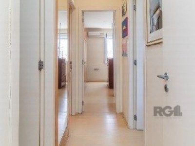 Apartamento à venda com 75m², 3 quartos, 1 suíte, 1 vaga no bairro Santana em Porto Alegre - Foto 10