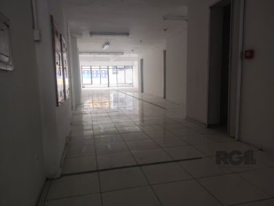 Loja à venda com 390m² no bairro Centro Histórico em Porto Alegre - Foto 8