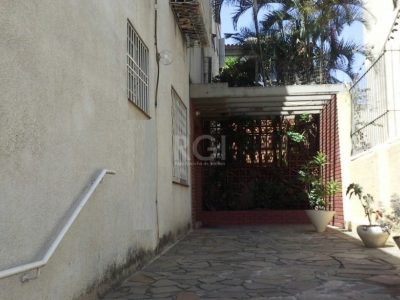 Apartamento à venda com 87m², 3 quartos, 2 vagas no bairro Medianeira em Porto Alegre - Foto 4