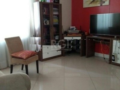 Apartamento à venda com 87m², 3 quartos, 2 vagas no bairro Medianeira em Porto Alegre - Foto 6