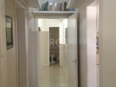 Apartamento à venda com 87m², 3 quartos, 2 vagas no bairro Medianeira em Porto Alegre - Foto 8