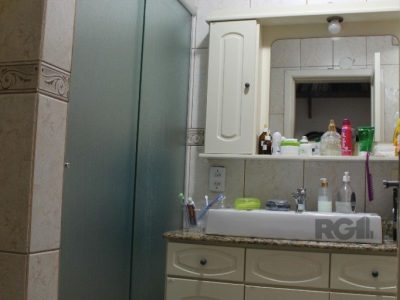 Apartamento à venda com 75m², 3 quartos no bairro Moinhos de Vento em Porto Alegre - Foto 15