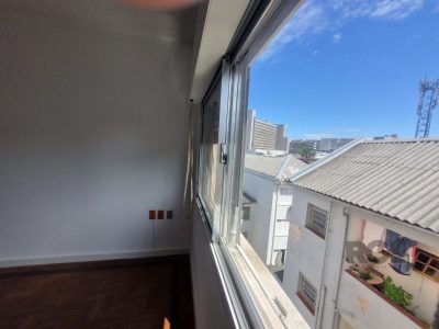 Apartamento à venda com 65m², 2 quartos no bairro Santa Cecília em Porto Alegre - Foto 4