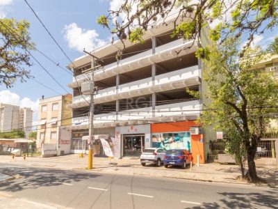 Predio à venda com 1.700m² no bairro Cristo Redentor em Porto Alegre - Foto 2