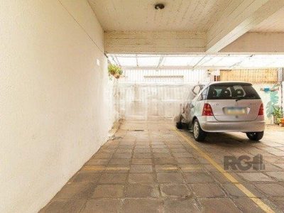 Apartamento à venda com 77m², 3 quartos, 1 suíte, 1 vaga no bairro Menino Deus em Porto Alegre - Foto 11