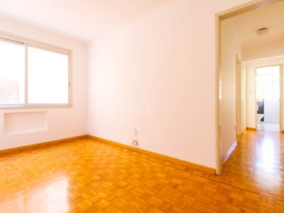 Apartamento à venda com 70m², 2 quartos, 1 vaga no bairro Higienópolis em Porto Alegre - Foto 2