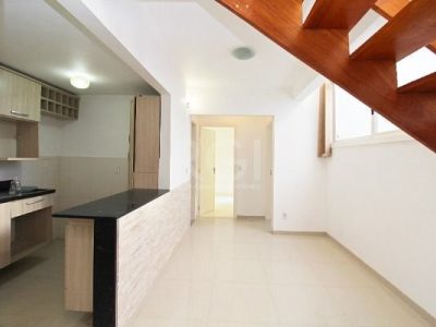 Apartamento à venda com 110m², 4 quartos, 1 suíte, 4 vagas no bairro Ipanema em Porto Alegre - Foto 6