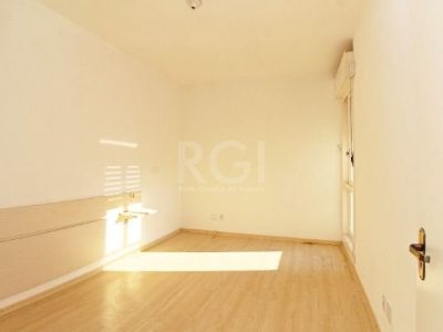 Apartamento à venda com 110m², 4 quartos, 1 suíte, 4 vagas no bairro Ipanema em Porto Alegre - Foto 26