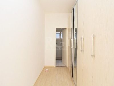 Apartamento à venda com 110m², 4 quartos, 1 suíte, 4 vagas no bairro Ipanema em Porto Alegre - Foto 28