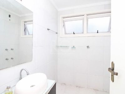 Apartamento à venda com 110m², 4 quartos, 1 suíte, 4 vagas no bairro Ipanema em Porto Alegre - Foto 29