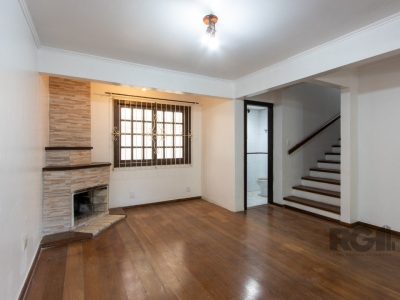 Casa Condominio à venda com 191m², 5 quartos, 1 suíte, 3 vagas no bairro Tristeza em Porto Alegre - Foto 4