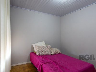 Casa à venda com 90m², 2 quartos, 2 vagas no bairro Cristal em Porto Alegre - Foto 8