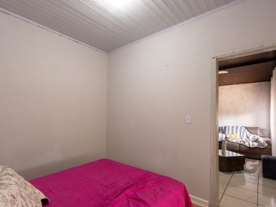 Casa à venda com 90m², 2 quartos, 2 vagas no bairro Cristal em Porto Alegre - Foto 9