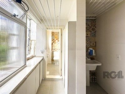 Apartamento à venda com 116m², 2 quartos, 2 suítes, 2 vagas no bairro Petrópolis em Porto Alegre - Foto 8