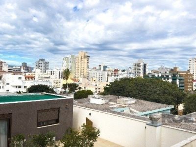 Apartamento à venda com 116m², 2 quartos, 2 suítes, 2 vagas no bairro Petrópolis em Porto Alegre - Foto 18