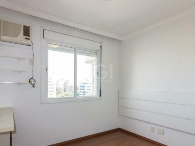 Apartamento à venda com 89m², 2 quartos, 1 suíte, 2 vagas no bairro Moinhos de Vento em Porto Alegre - Foto 5