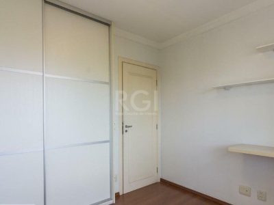 Apartamento à venda com 89m², 2 quartos, 1 suíte, 2 vagas no bairro Moinhos de Vento em Porto Alegre - Foto 7