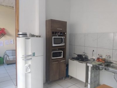 Casa à venda com 396m², 2 quartos, 10 vagas no bairro Glória em Porto Alegre - Foto 2