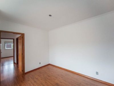 Apartamento à venda com 74m², 3 quartos, 1 suíte, 1 vaga no bairro Ipanema em Porto Alegre - Foto 4