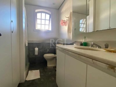 Casa Condominio à venda com 326m², 5 quartos, 1 suíte, 2 vagas no bairro Cristal em Porto Alegre - Foto 3