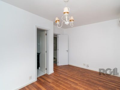 Apartamento à venda com 86m², 3 quartos, 1 suíte, 2 vagas no bairro Petrópolis em Porto Alegre - Foto 13