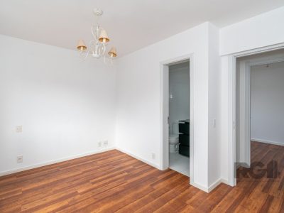 Apartamento à venda com 86m², 3 quartos, 1 suíte, 2 vagas no bairro Petrópolis em Porto Alegre - Foto 14