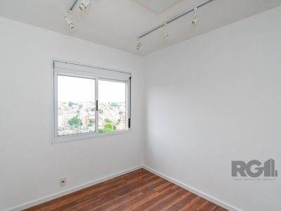 Apartamento à venda com 86m², 3 quartos, 1 suíte, 2 vagas no bairro Petrópolis em Porto Alegre - Foto 17