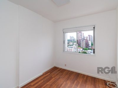 Apartamento à venda com 86m², 3 quartos, 1 suíte, 2 vagas no bairro Petrópolis em Porto Alegre - Foto 23