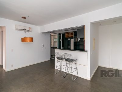 Apartamento à venda com 86m², 3 quartos, 1 suíte, 2 vagas no bairro Petrópolis em Porto Alegre - Foto 7