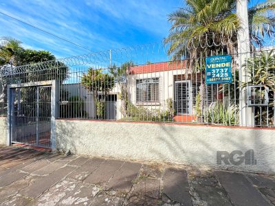 Casa à venda com 120m², 2 quartos, 3 vagas no bairro São Sebastião em Porto Alegre - Foto 2