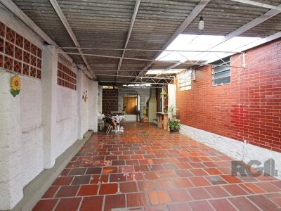 Casa à venda com 120m², 2 quartos, 3 vagas no bairro São Sebastião em Porto Alegre - Foto 8