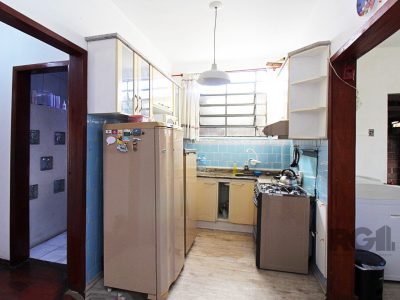 Casa à venda com 120m², 2 quartos, 3 vagas no bairro São Sebastião em Porto Alegre - Foto 25