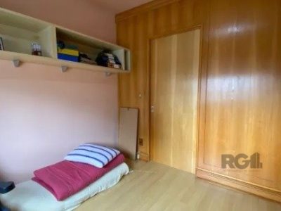 Apartamento à venda com 81m², 2 quartos, 1 suíte, 1 vaga no bairro Menino Deus em Porto Alegre - Foto 14