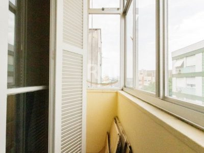 Apartamento à venda com 89m², 3 quartos, 1 vaga no bairro Centro Histórico em Porto Alegre - Foto 4