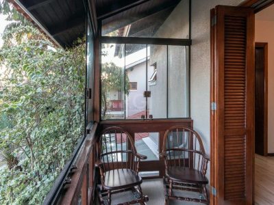 Casa Condominio à venda com 233m², 3 quartos, 3 suítes, 2 vagas no bairro Ipanema em Porto Alegre - Foto 28